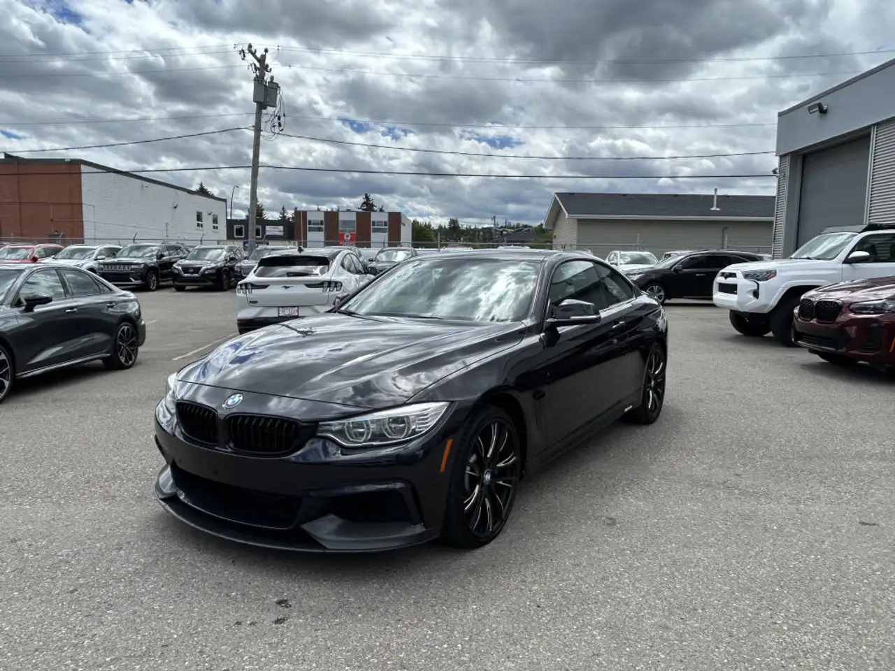 BMW 4 Series photo BMW 4 Series
