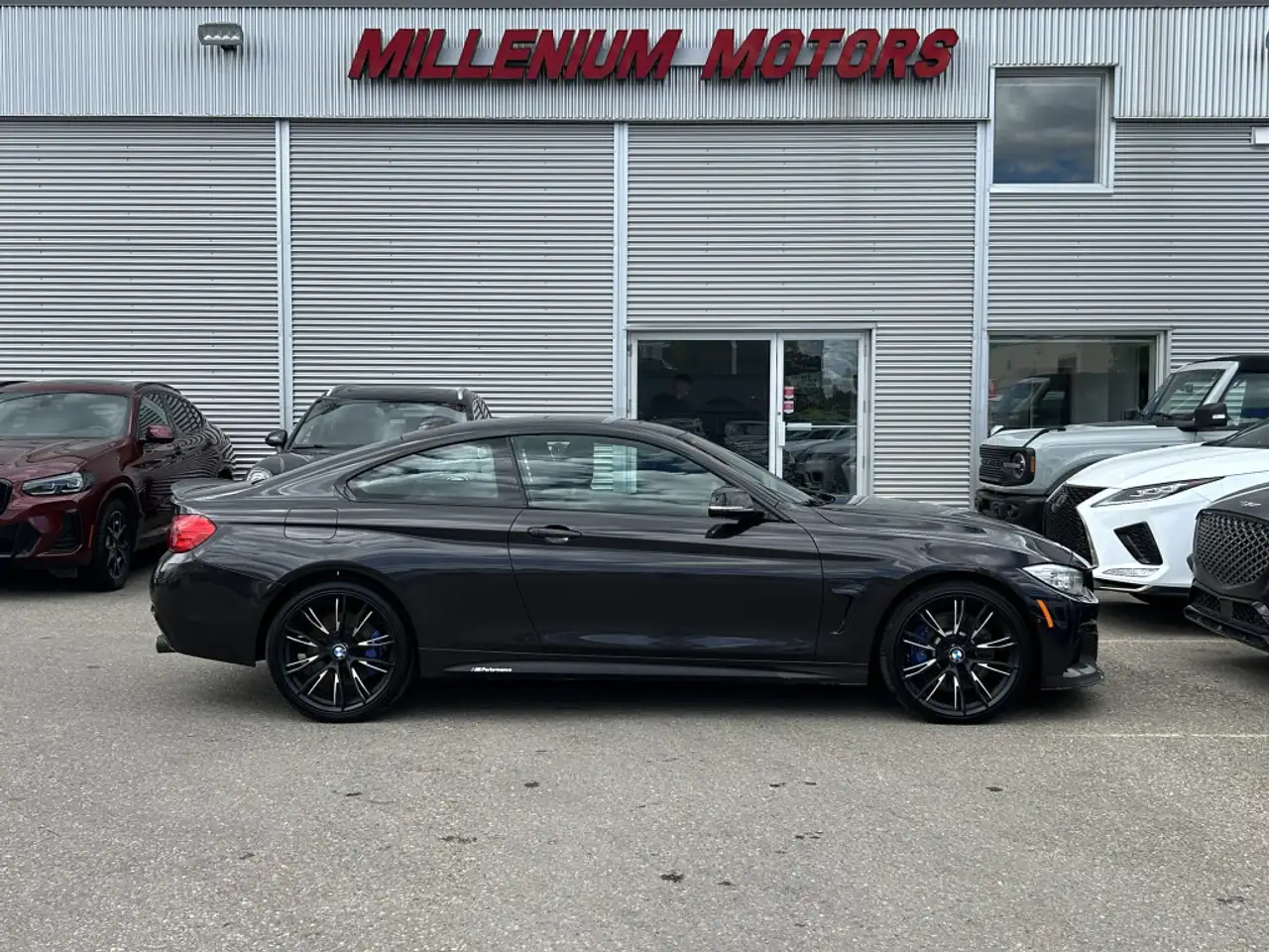BMW 4 Series photo BMW 4 Series