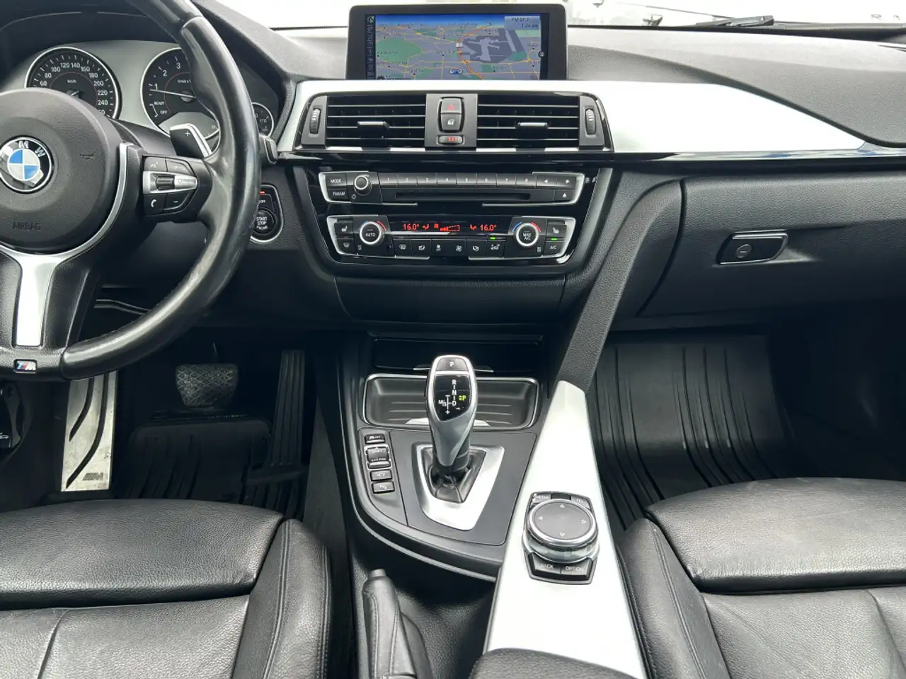 BMW 4 Series photo BMW 4 Series