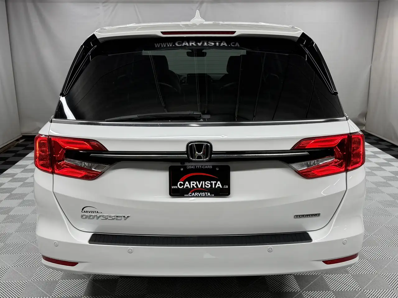 Honda Odyssey снимка Honda Odyssey