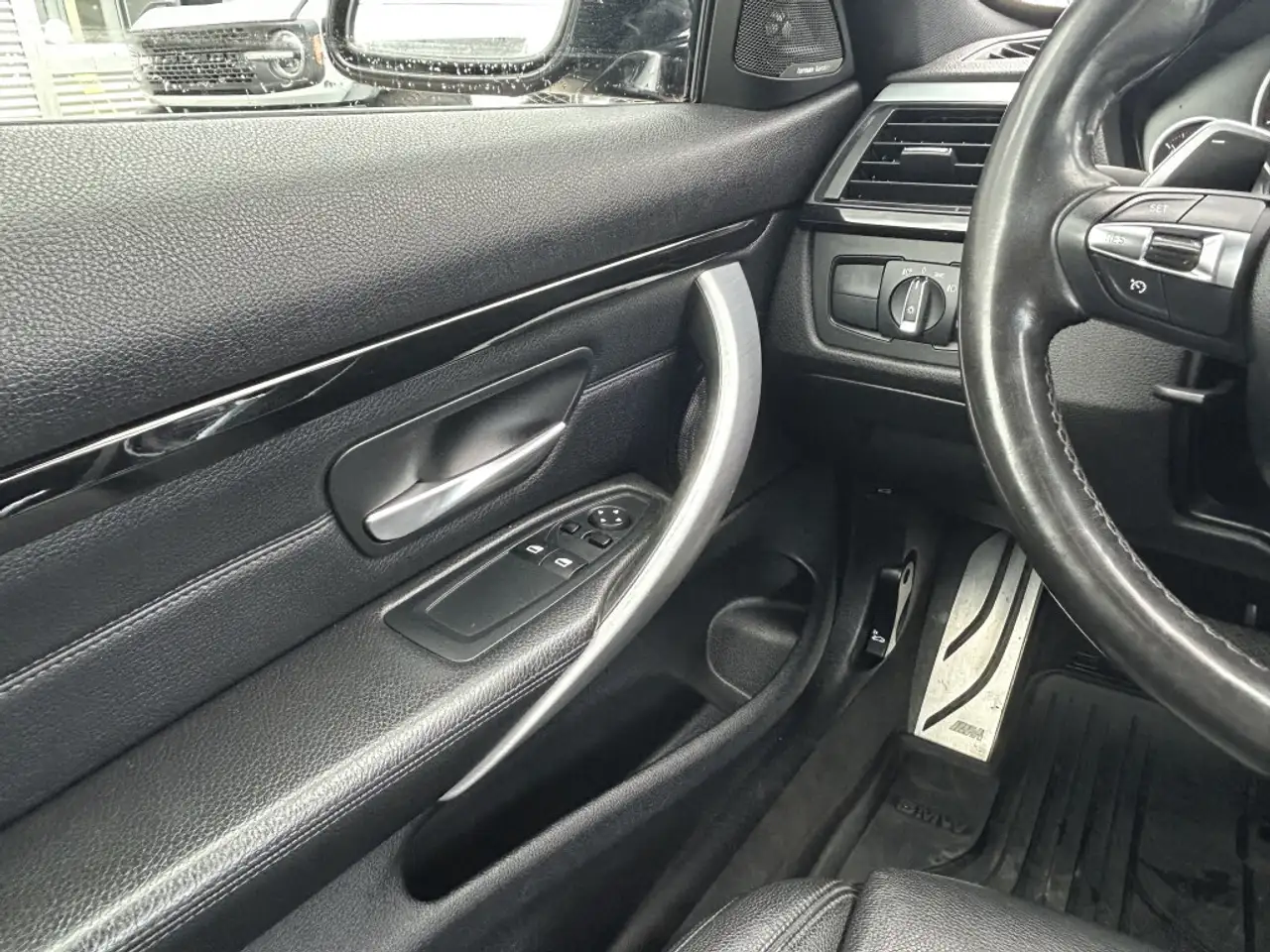 BMW 4 Series photo BMW 4 Series