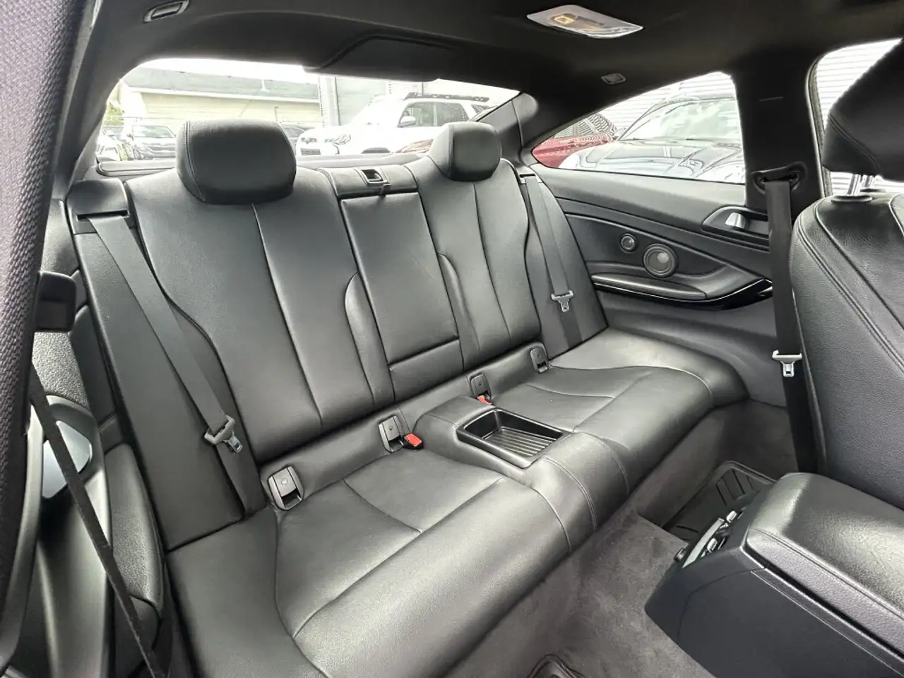 BMW 4 Series photo BMW 4 Series