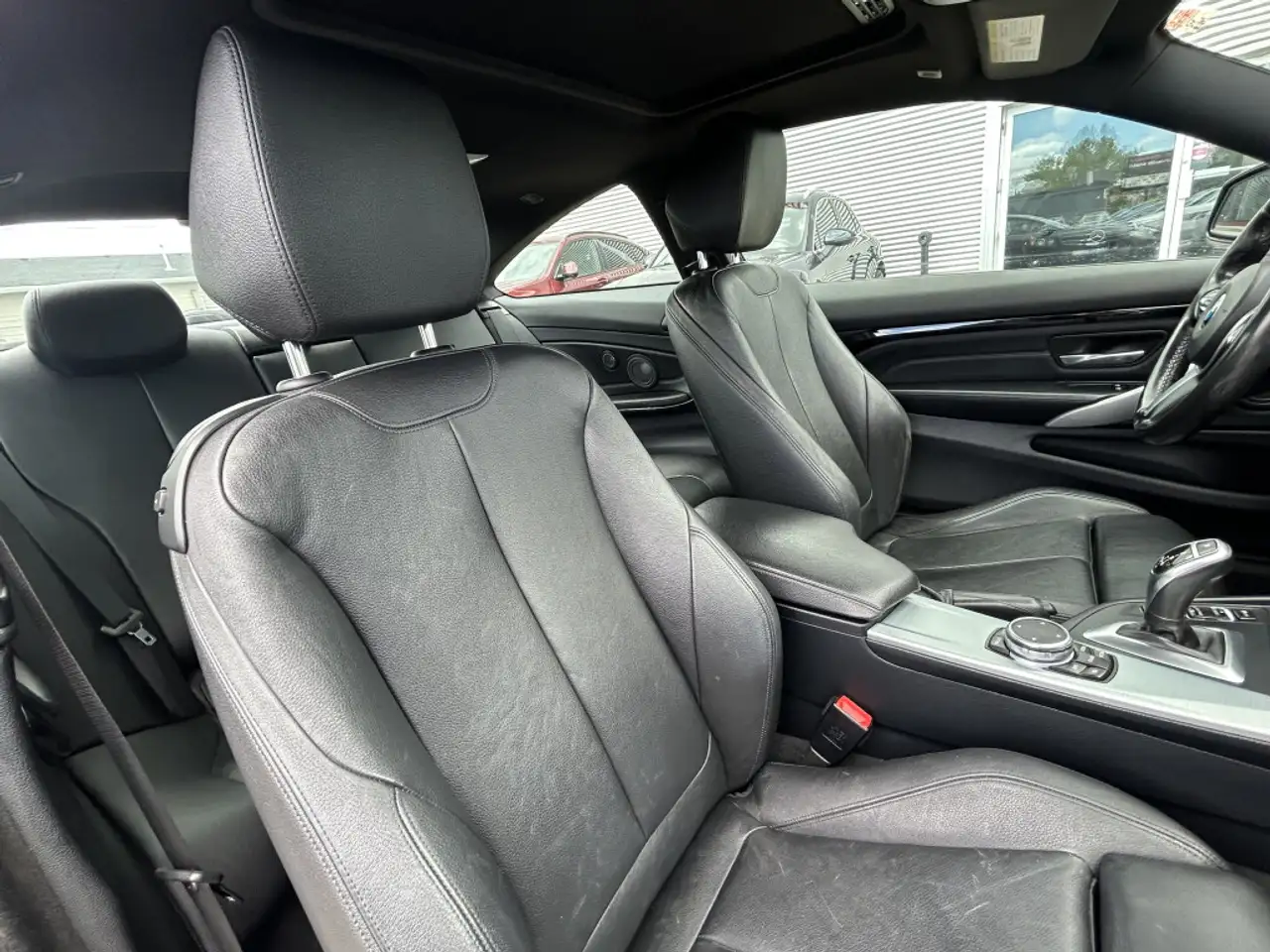 BMW 4 Series photo BMW 4 Series