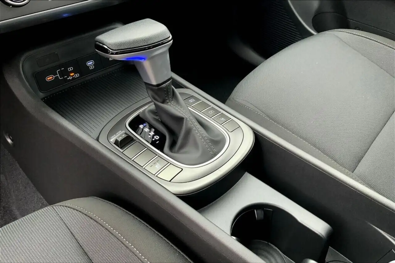 Hyundai KONA снимка Hyundai KONA
