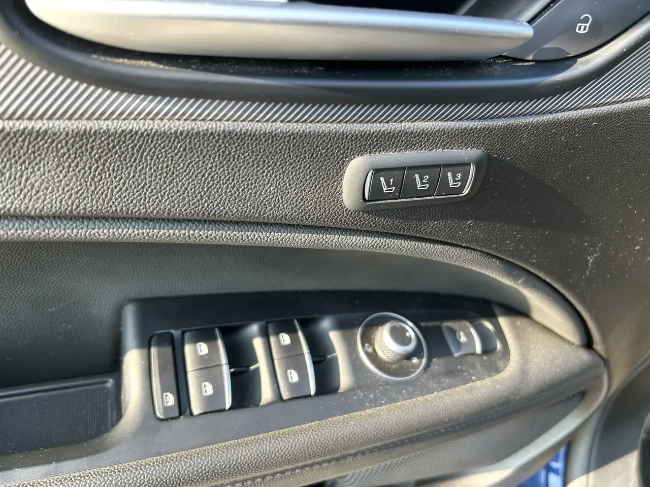 Alfa Romeo Stelvio снимка Alfa Romeo Stelvio