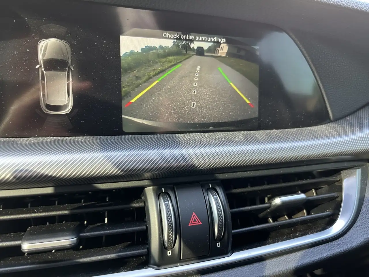 Alfa Romeo Stelvio снимка Alfa Romeo Stelvio