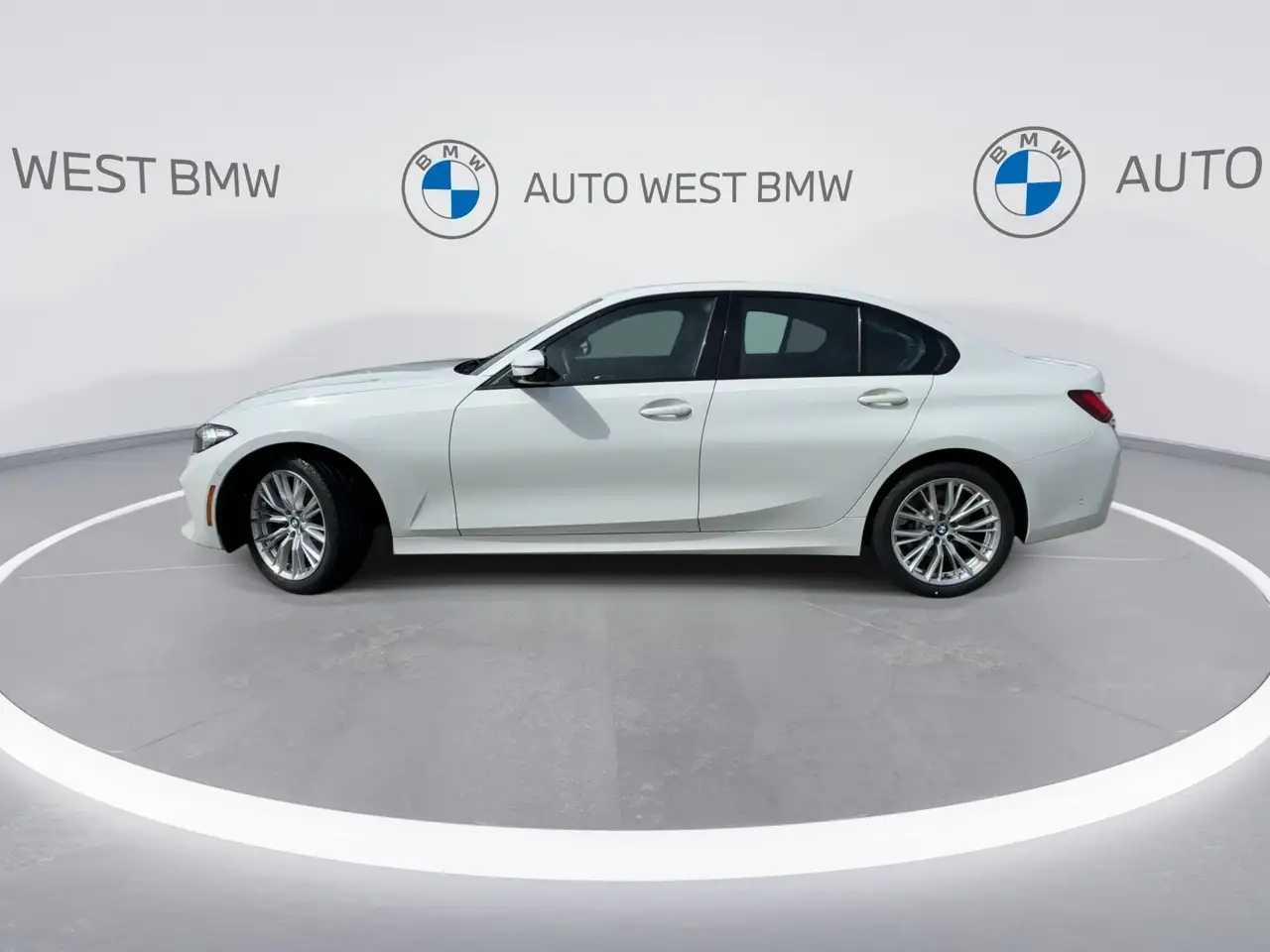 BMW 3 Series photo BMW 3 Series