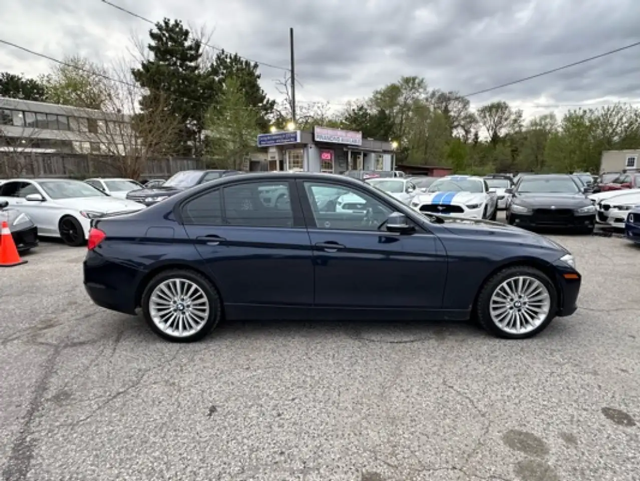 BMW 3 Series fotografie BMW 3 Series