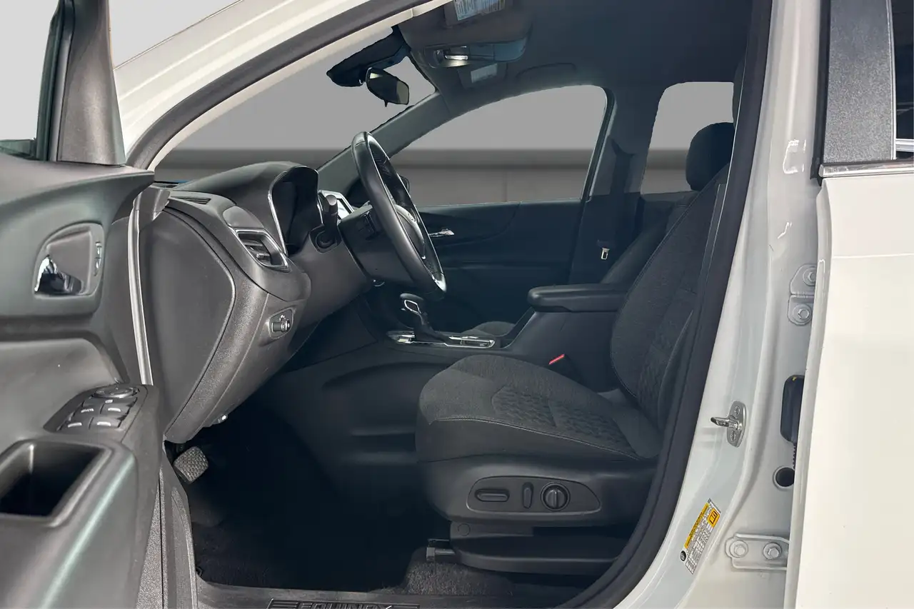 Chevrolet Equinox photo Chevrolet Equinox