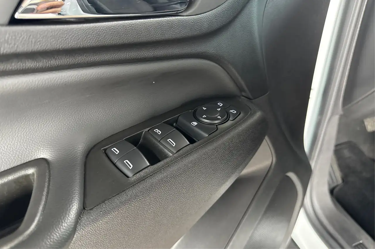 Chevrolet Equinox photo Chevrolet Equinox