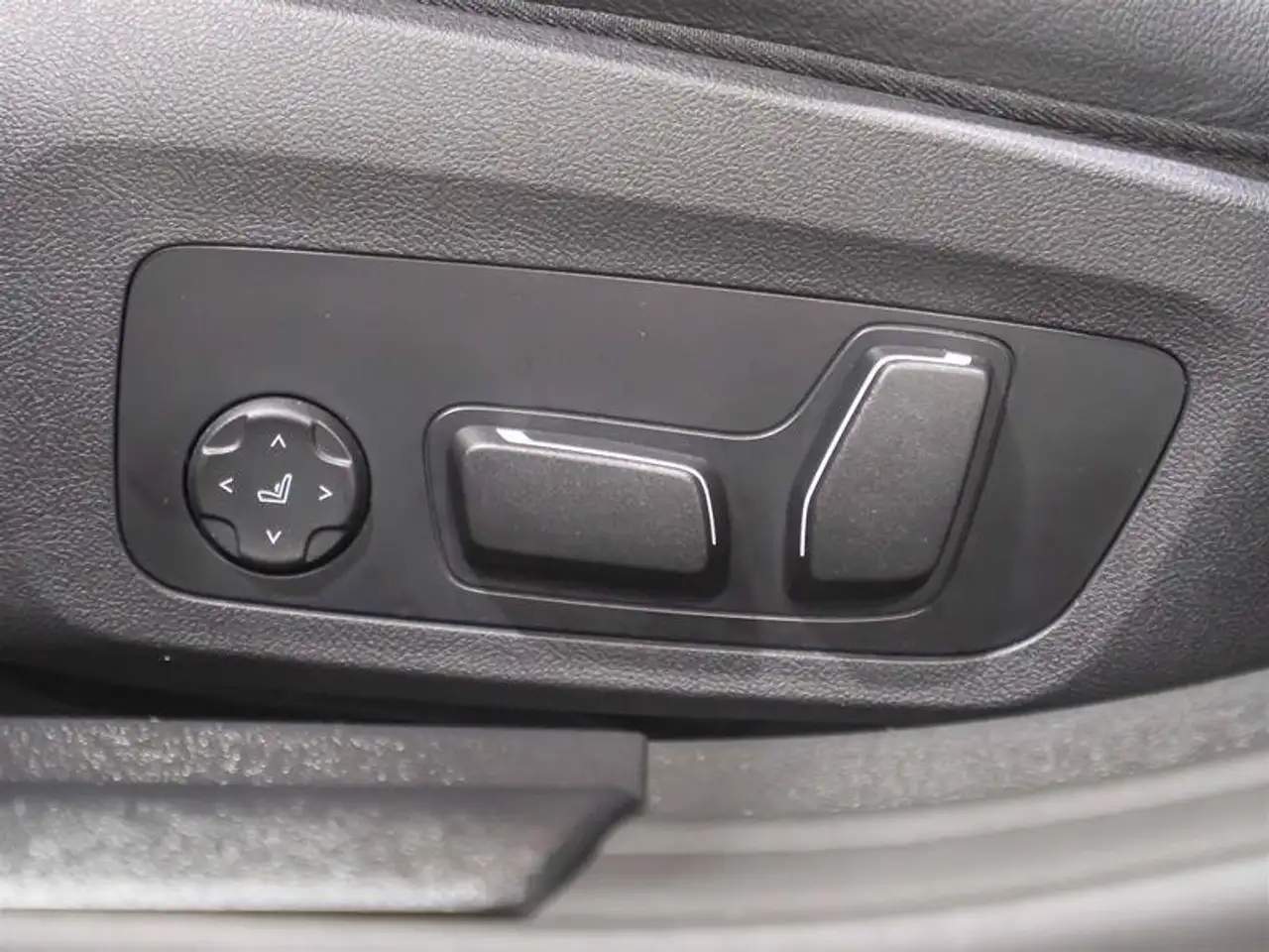 BMW i4 снимка BMW i4