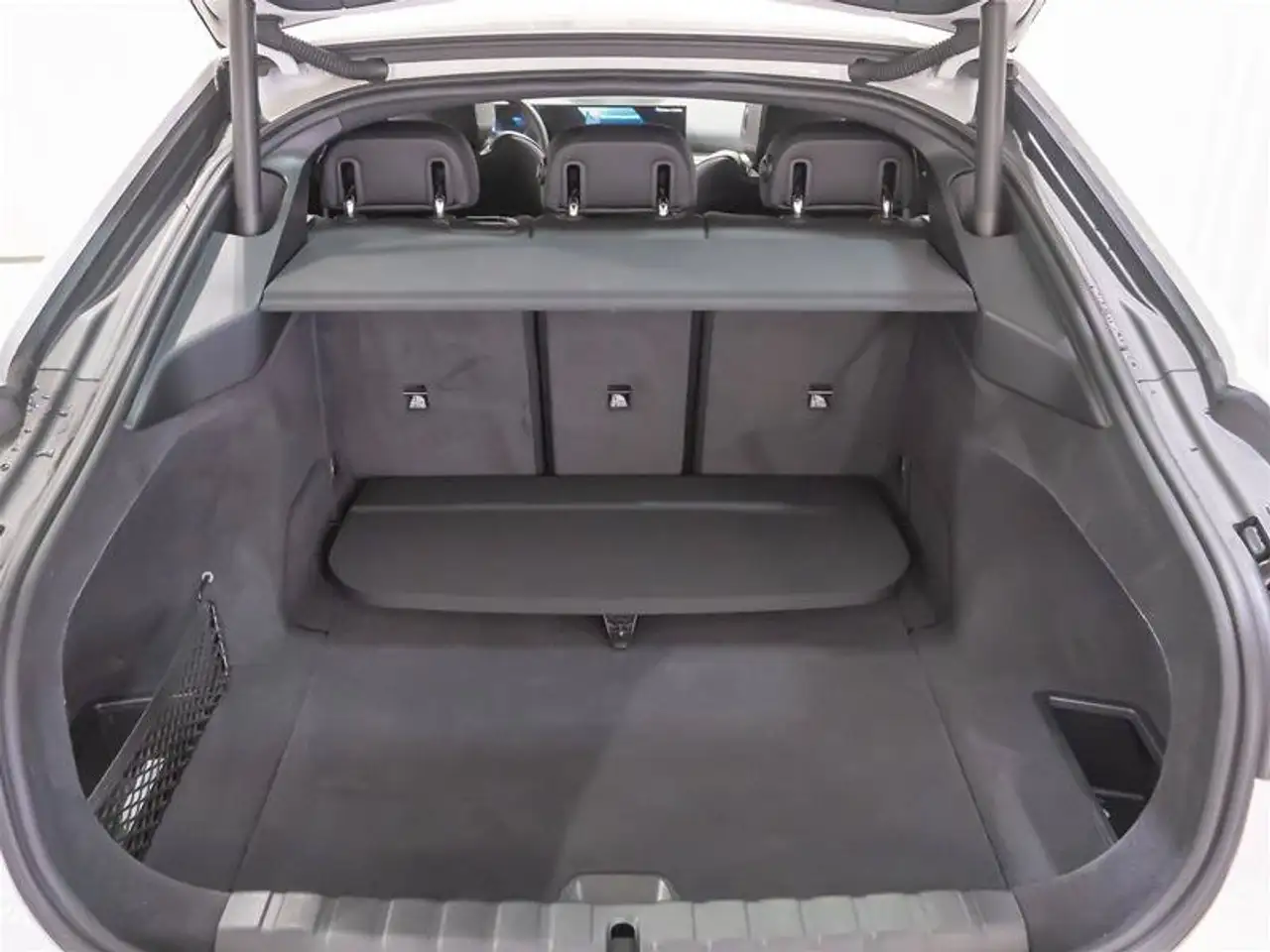 BMW i4 снимка BMW i4