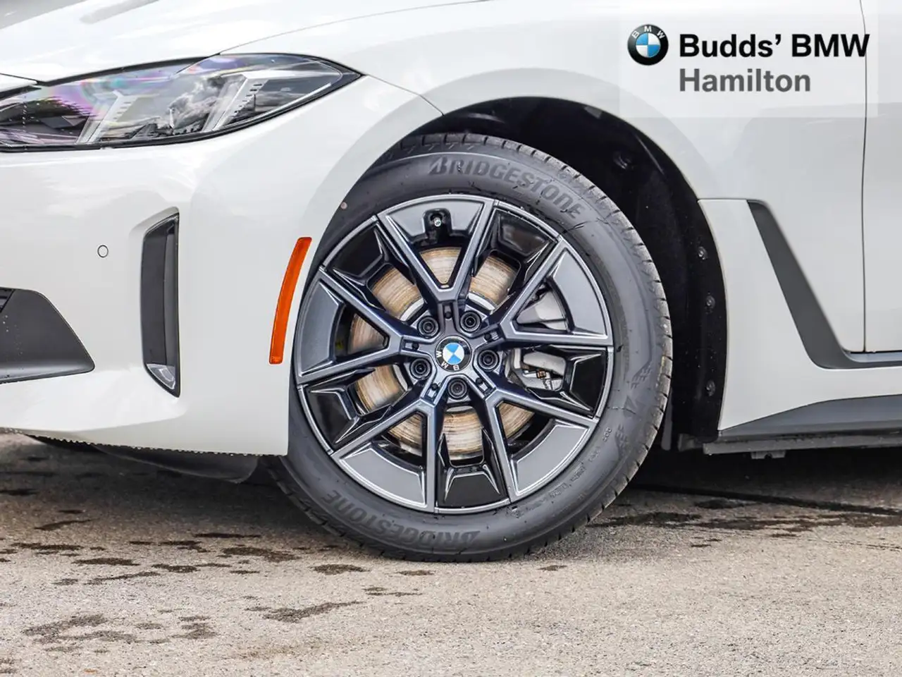BMW i4 photo BMW i4