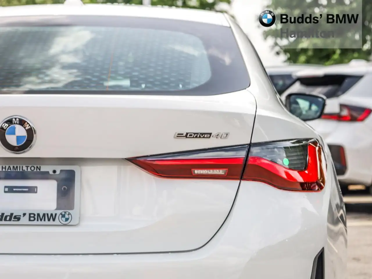 BMW i4 photo BMW i4
