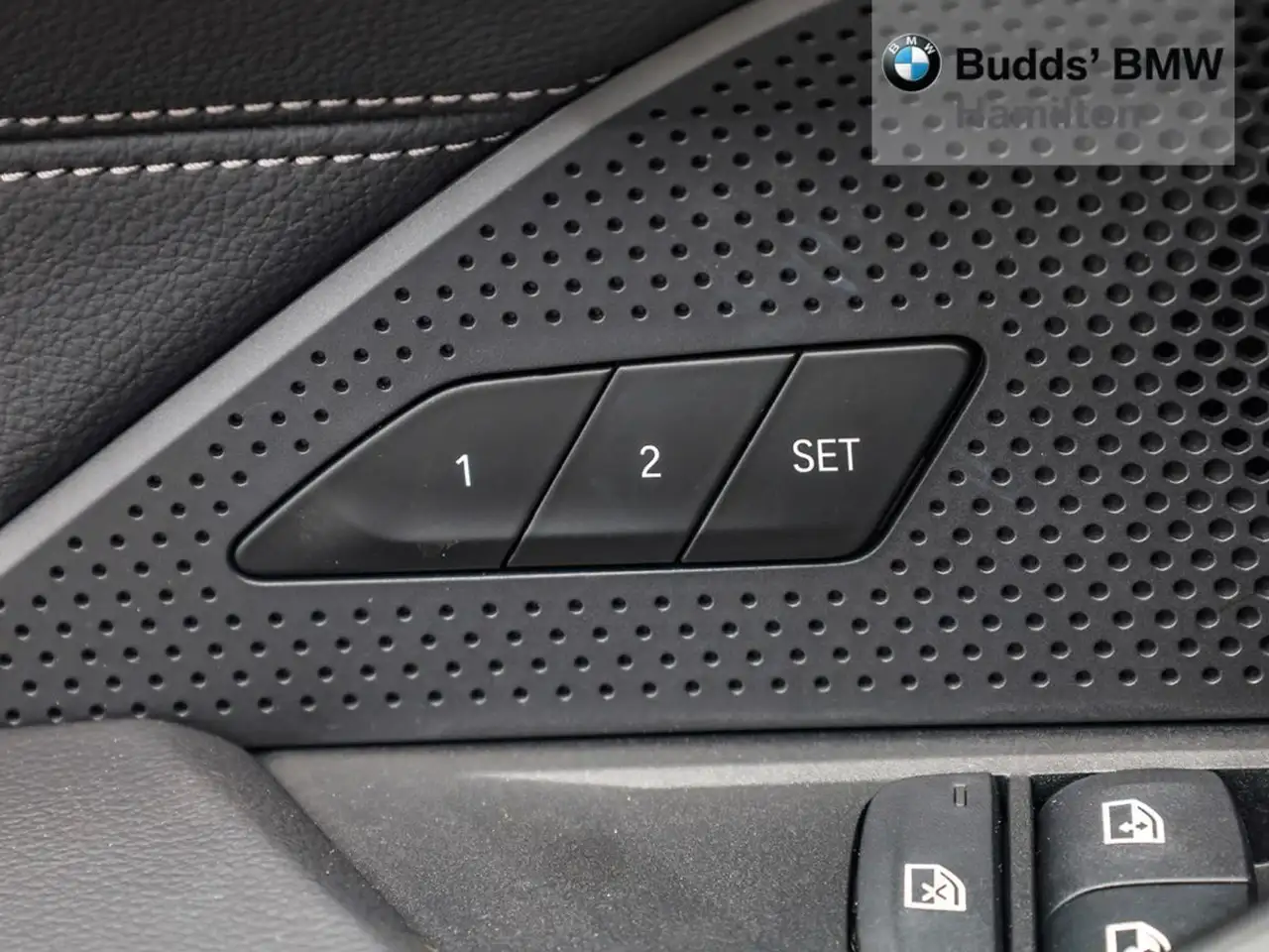 BMW i4 photo BMW i4