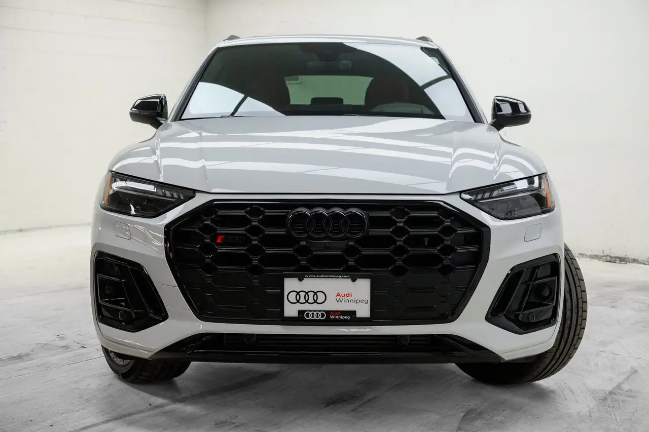 Audi SQ5 снимка Audi SQ5