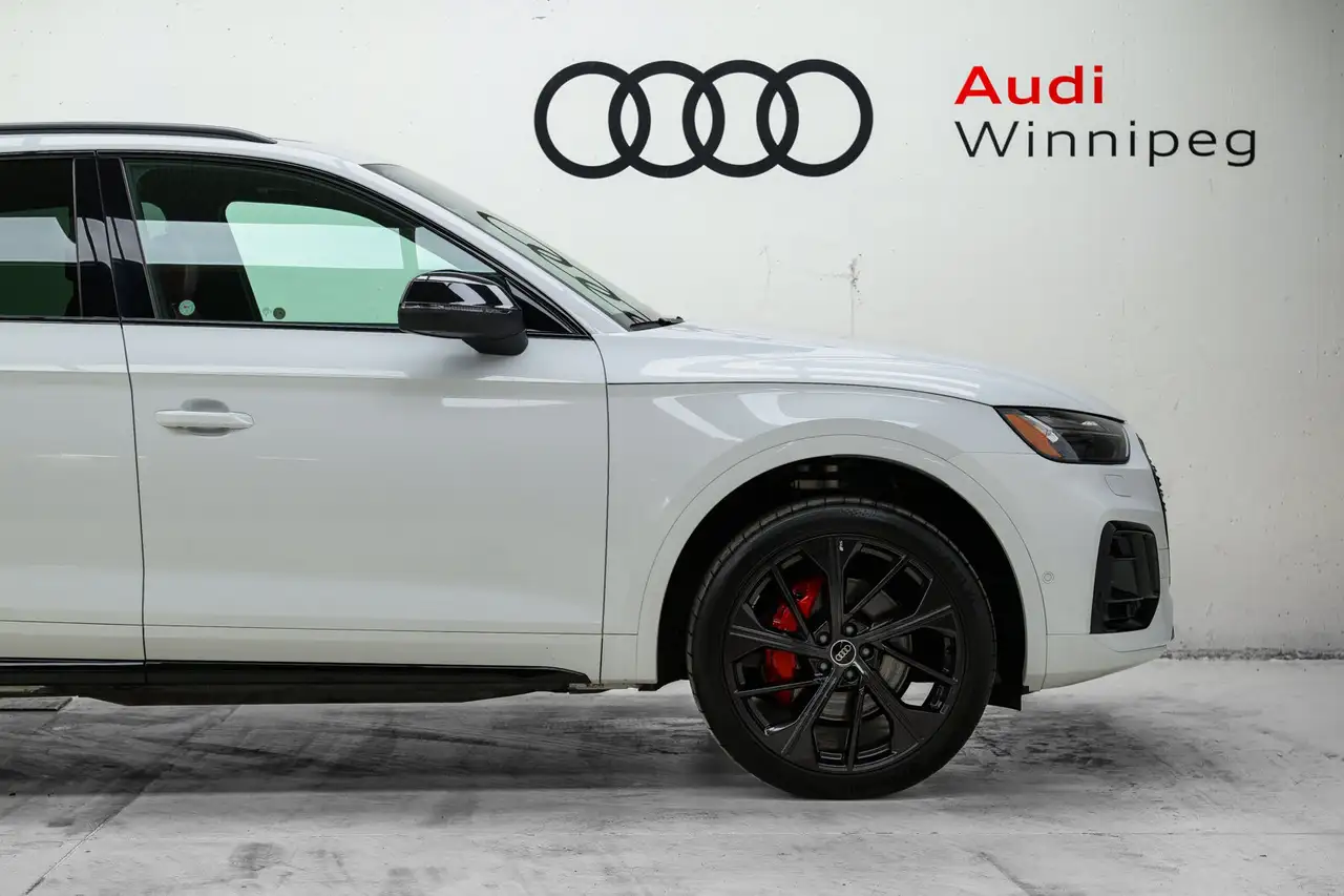 Audi SQ5 снимка Audi SQ5