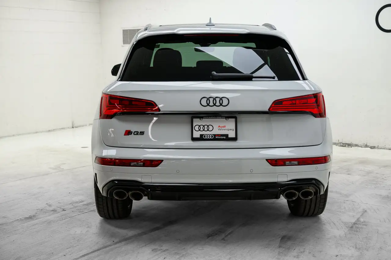 Audi SQ5 снимка Audi SQ5