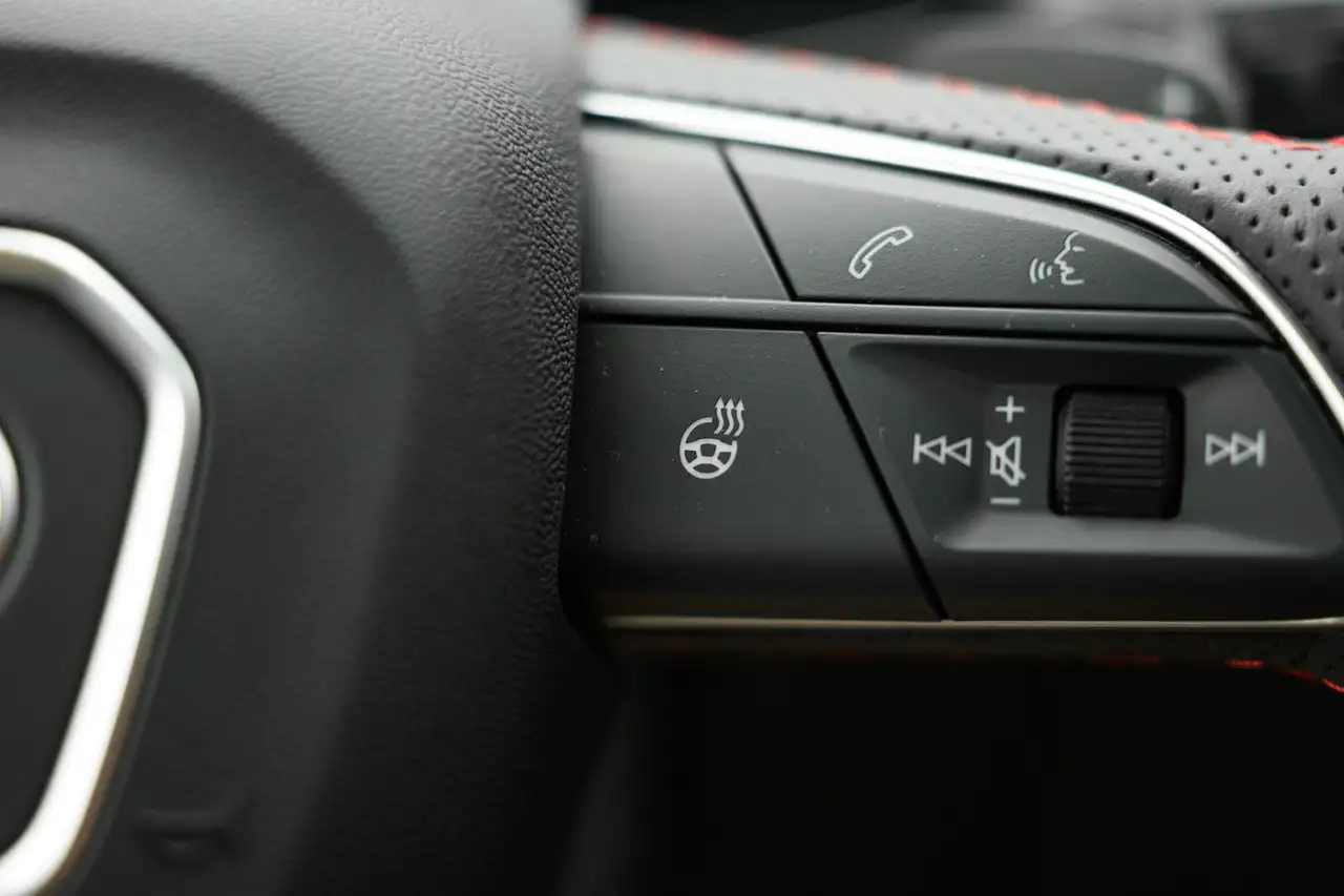 Audi SQ5 снимка Audi SQ5