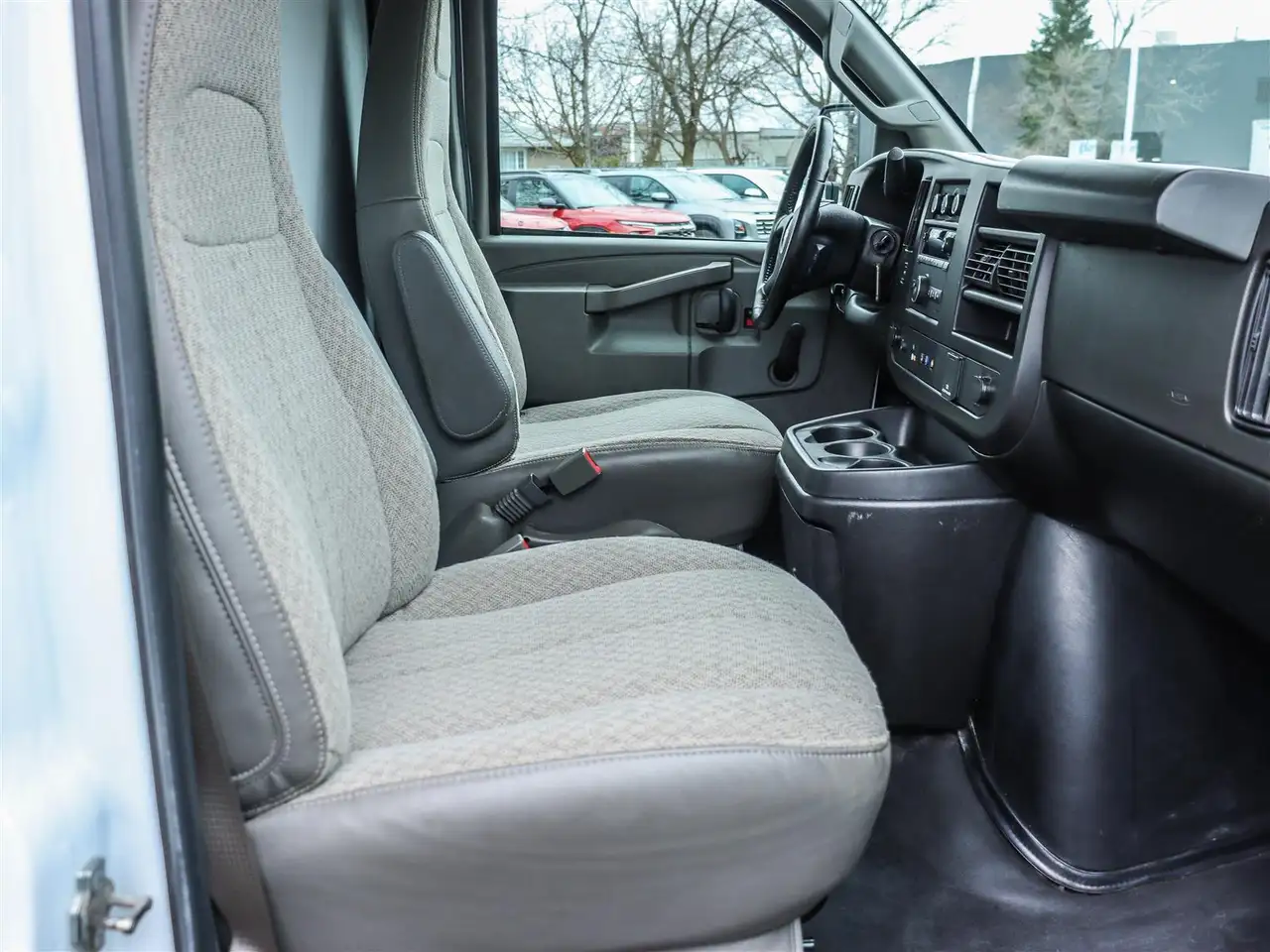 Chevrolet Express photo Chevrolet Express