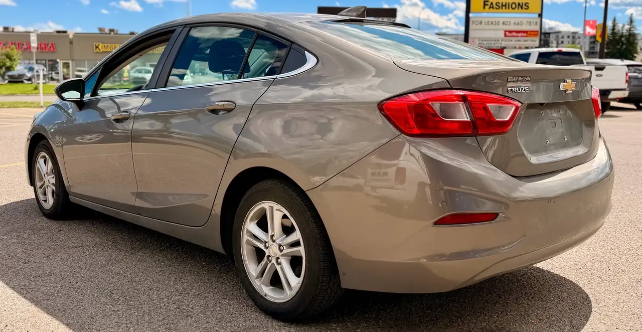 Chevrolet Cruze photo Chevrolet Cruze