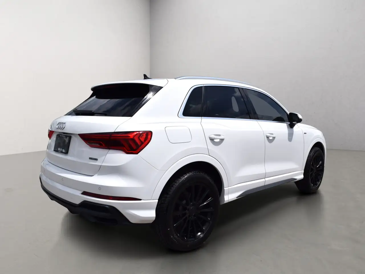 Audi Q3 photo Audi Q3