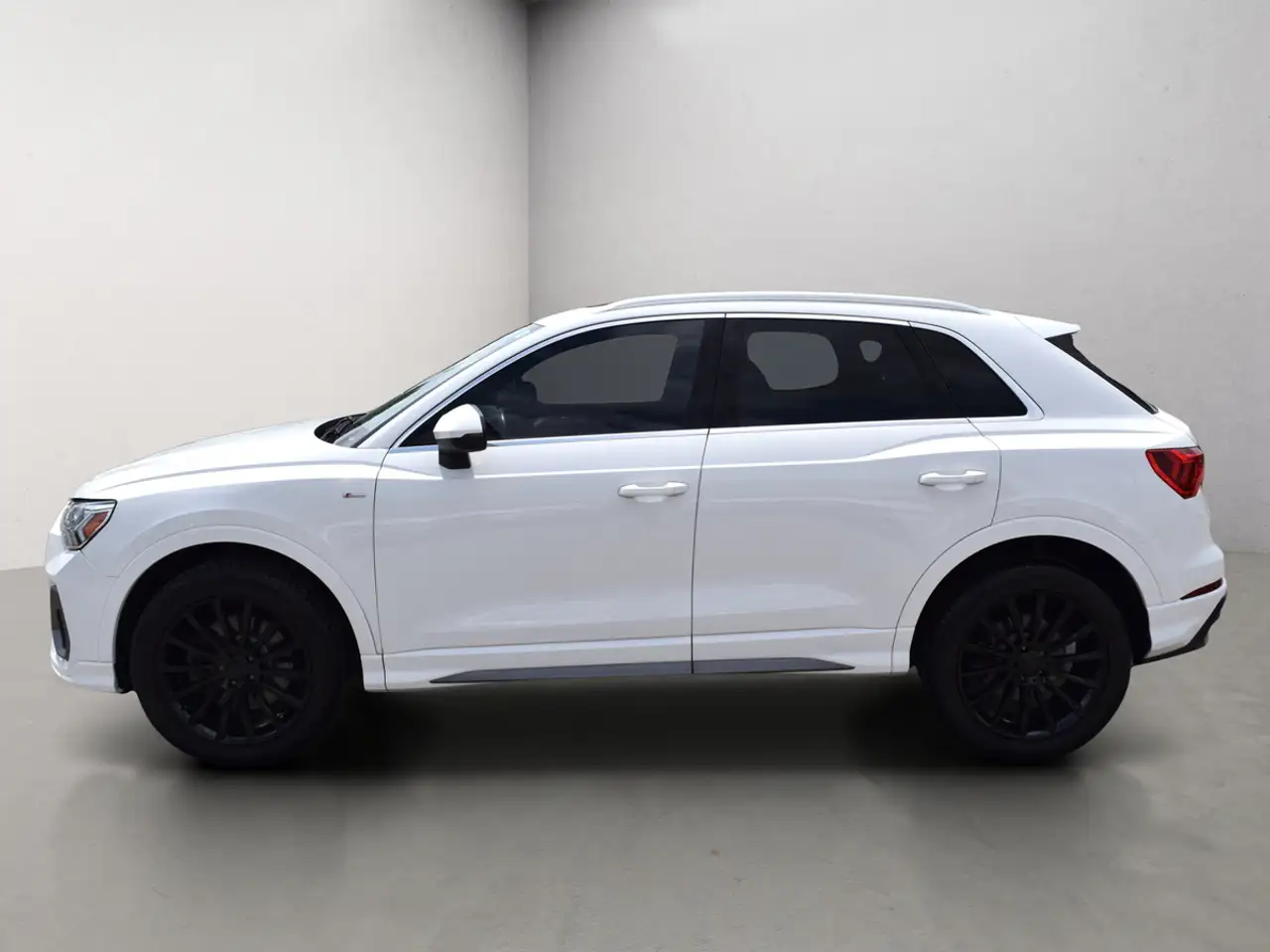 Audi Q3 photo Audi Q3
