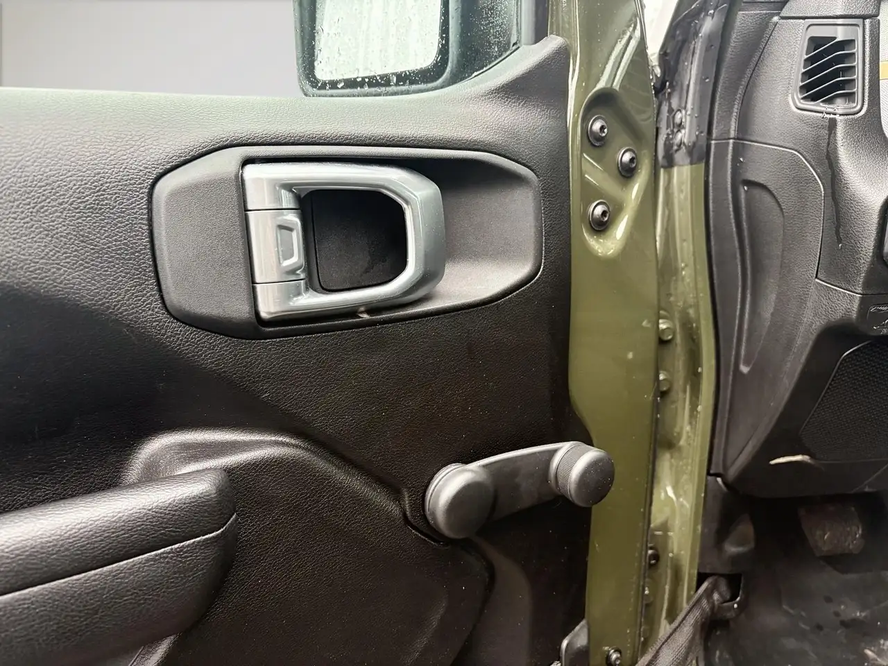 Jeep Wrangler снимка Jeep Wrangler
