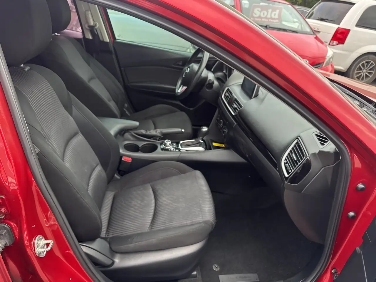 Mazda 3 снимка Mazda 3