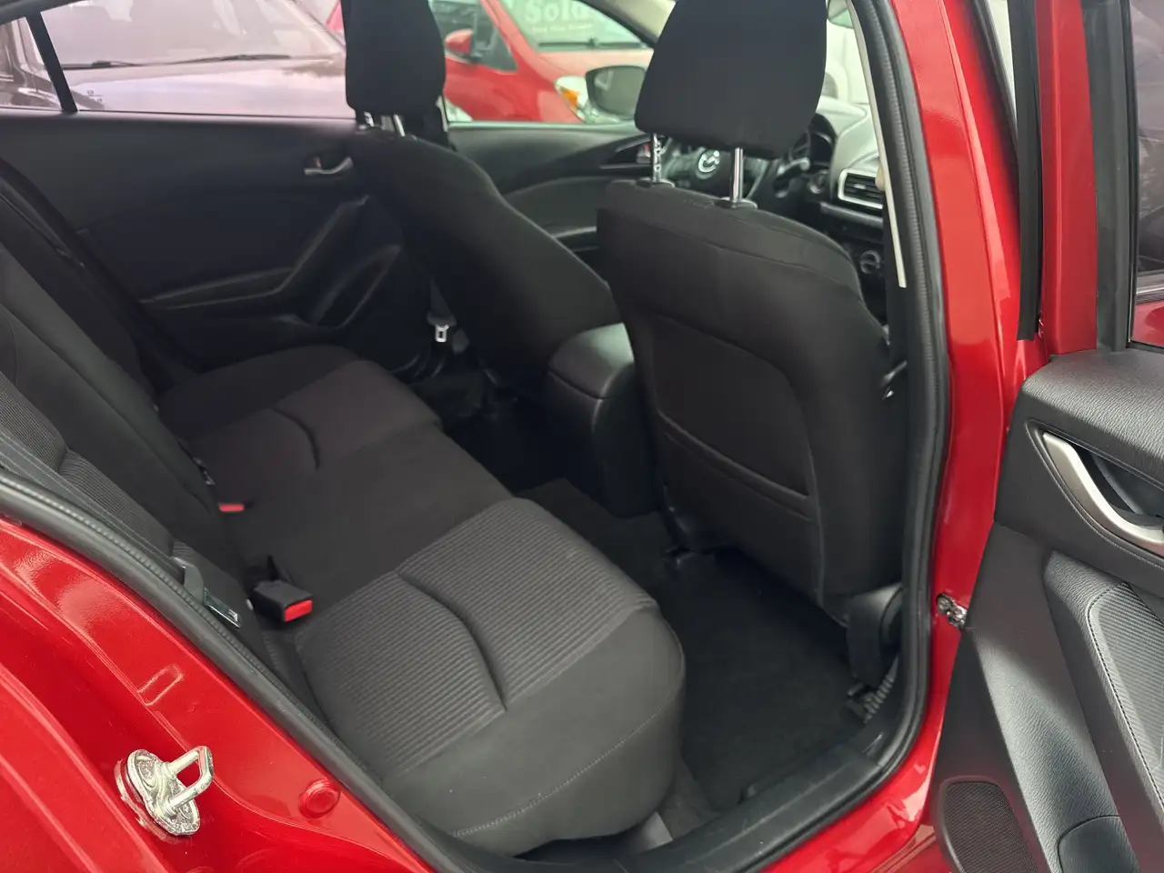 Mazda 3 снимка Mazda 3