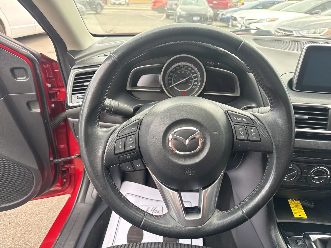 Mazda 3 снимка Mazda 3