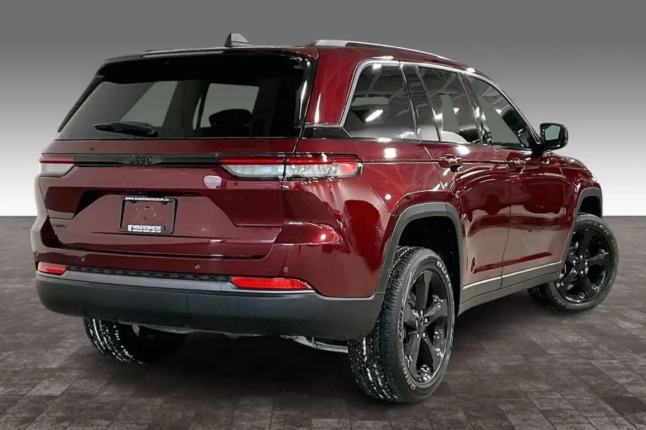 Jeep Grand Cherokee снимка Jeep Grand Cherokee