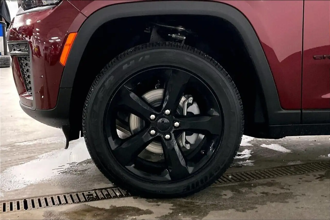 Jeep Grand Cherokee снимка Jeep Grand Cherokee