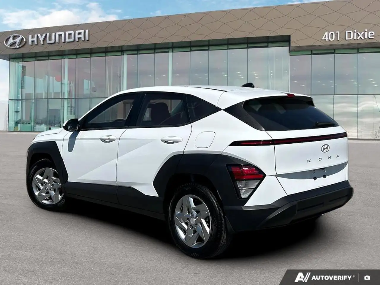 Hyundai KONA снимка Hyundai KONA