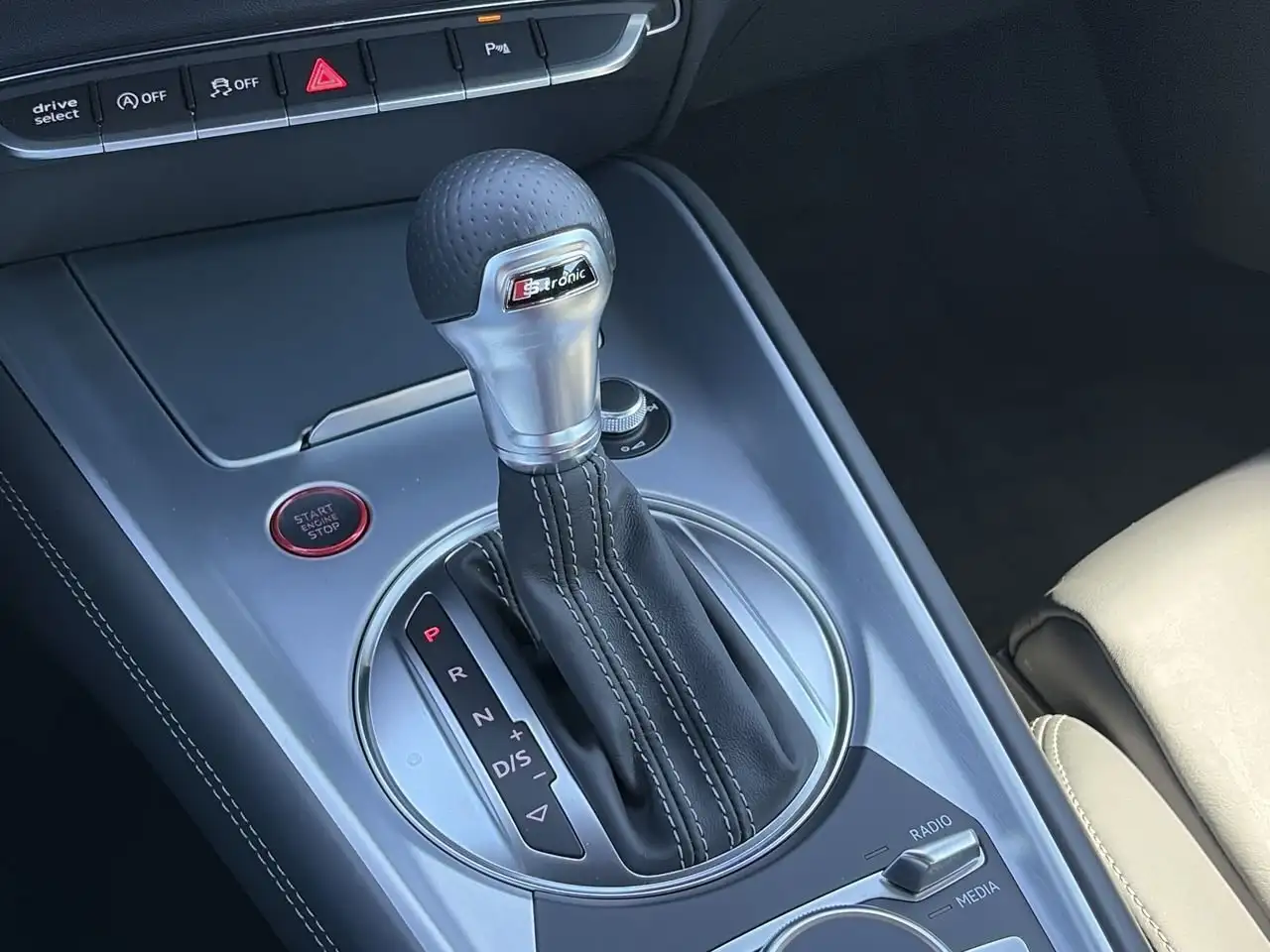 Audi TTS photo Audi TTS
