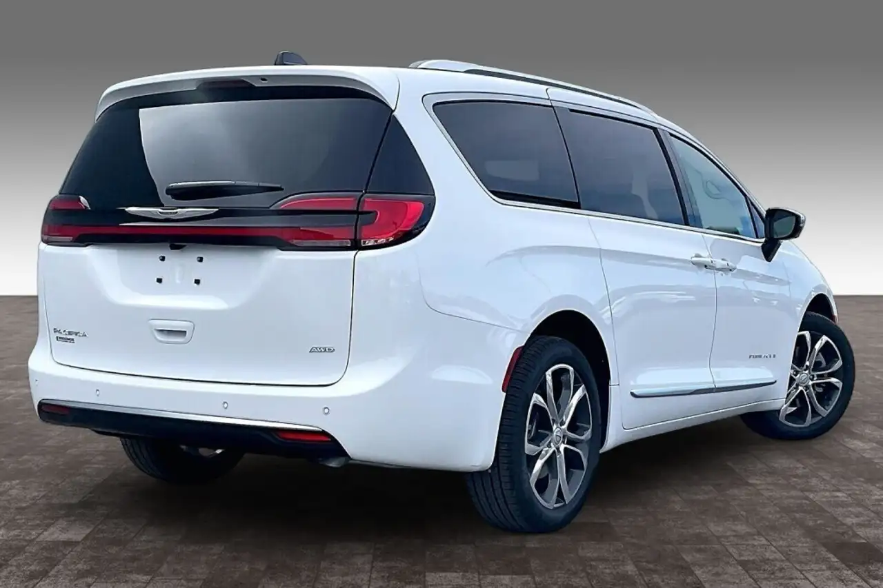 Chrysler Pacifica fotografie Chrysler Pacifica