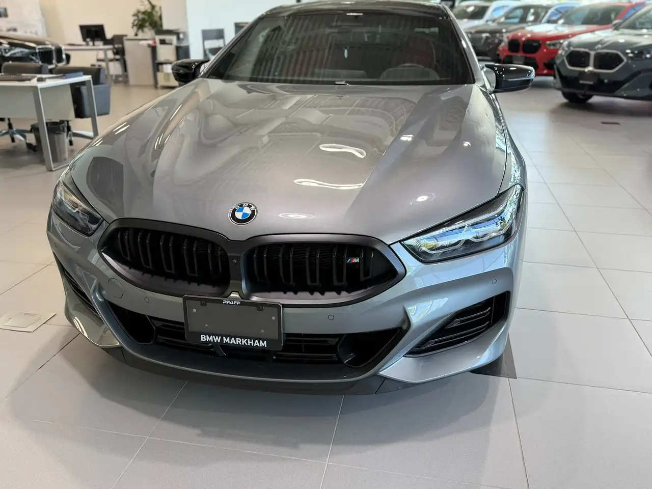 BMW 8 Series снимка BMW 8 Series