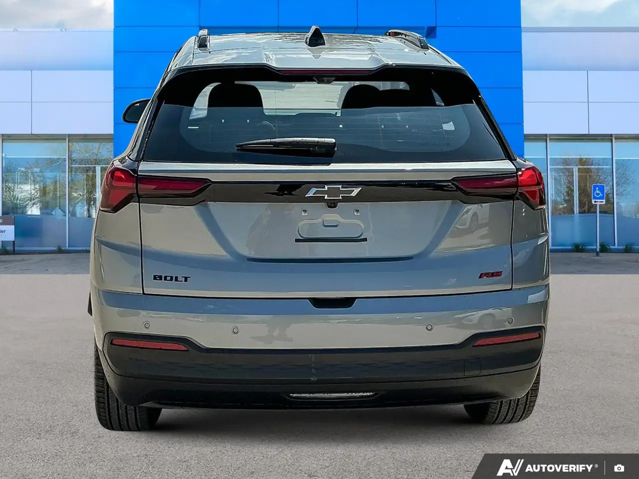 Chevrolet Bolt photo Chevrolet Bolt
