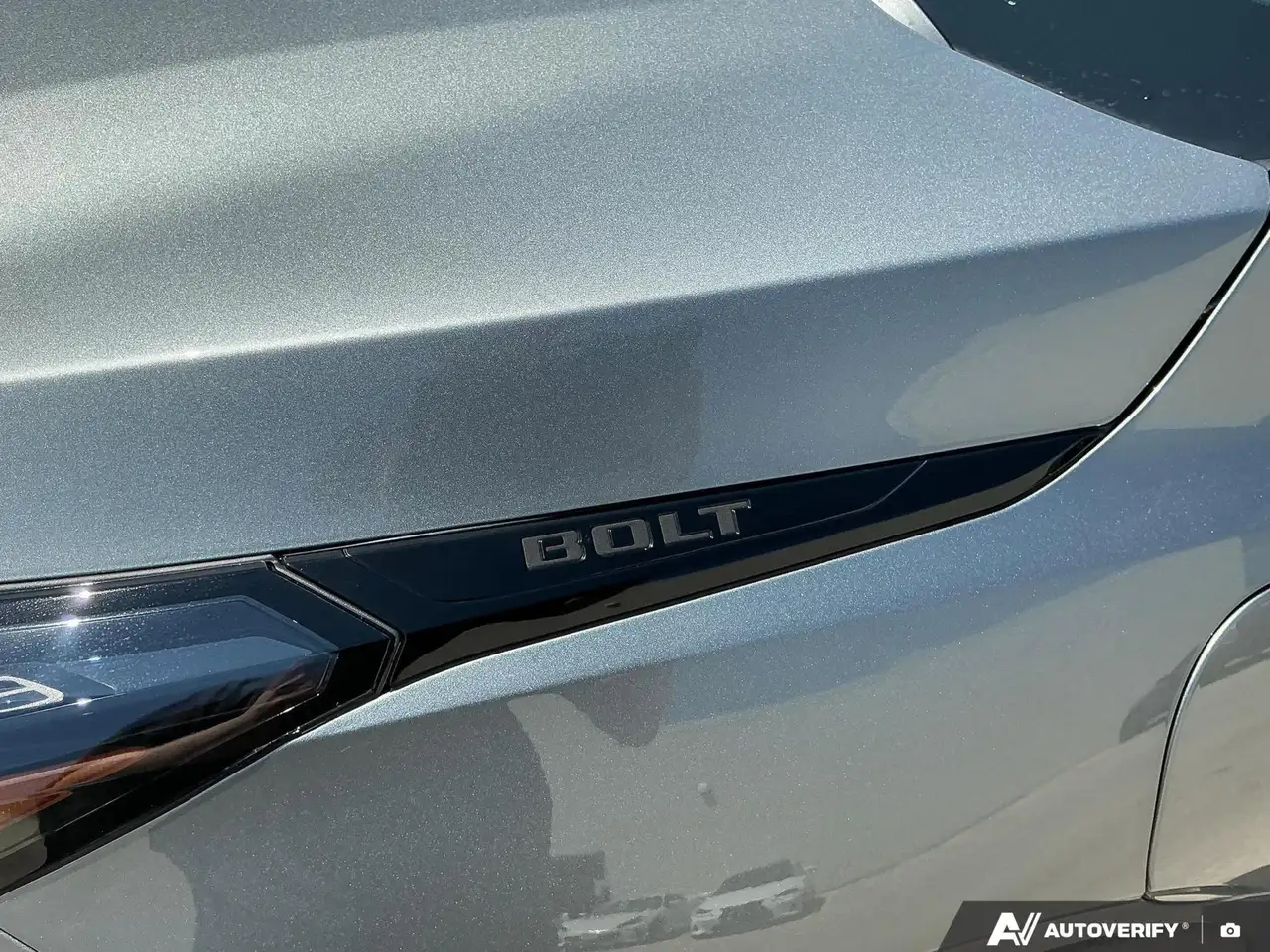 Chevrolet Bolt photo Chevrolet Bolt