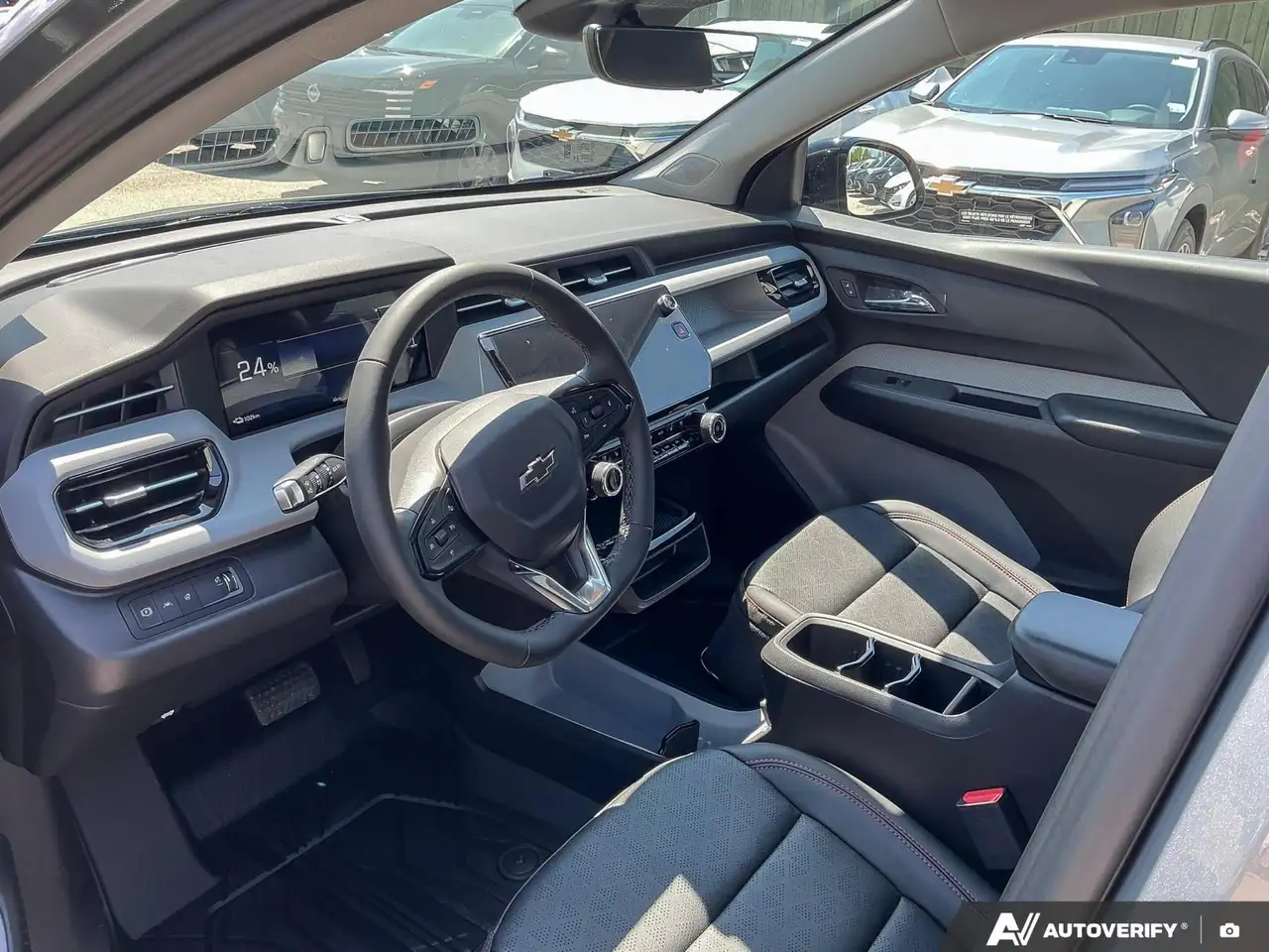 Chevrolet Bolt photo Chevrolet Bolt