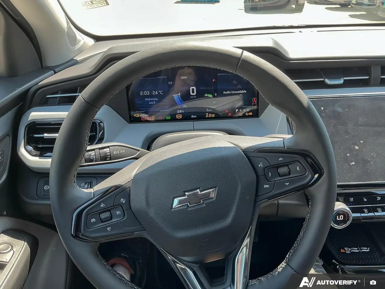 Chevrolet Bolt photo Chevrolet Bolt