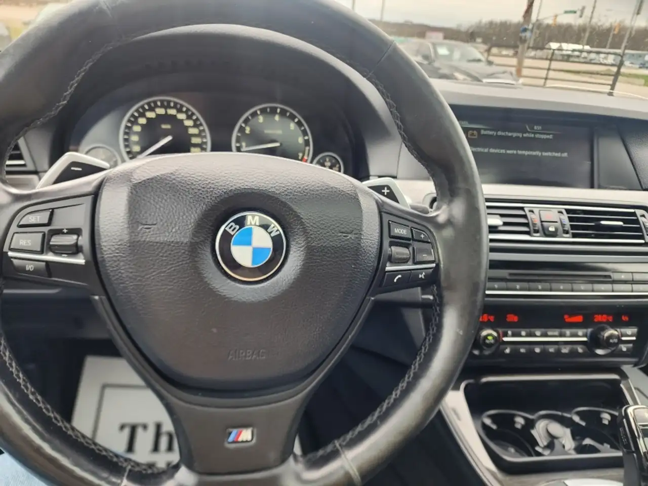 BMW 5 Series снимка BMW 5 Series