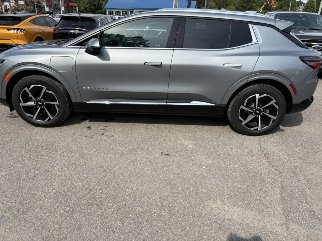 Chevrolet Equinox photo Chevrolet Equinox