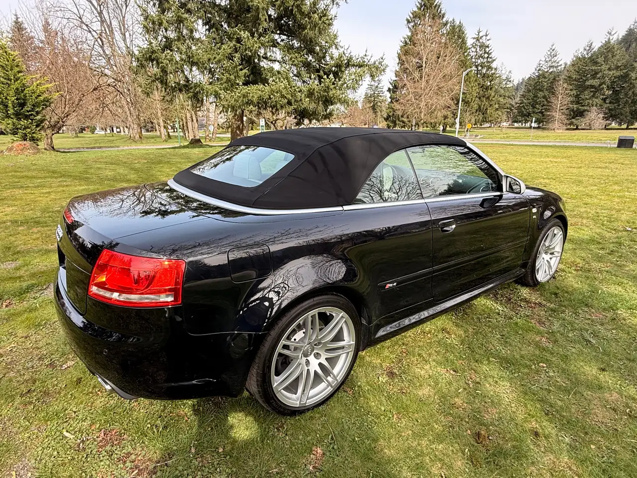 Audi RS4 снимка Audi RS4