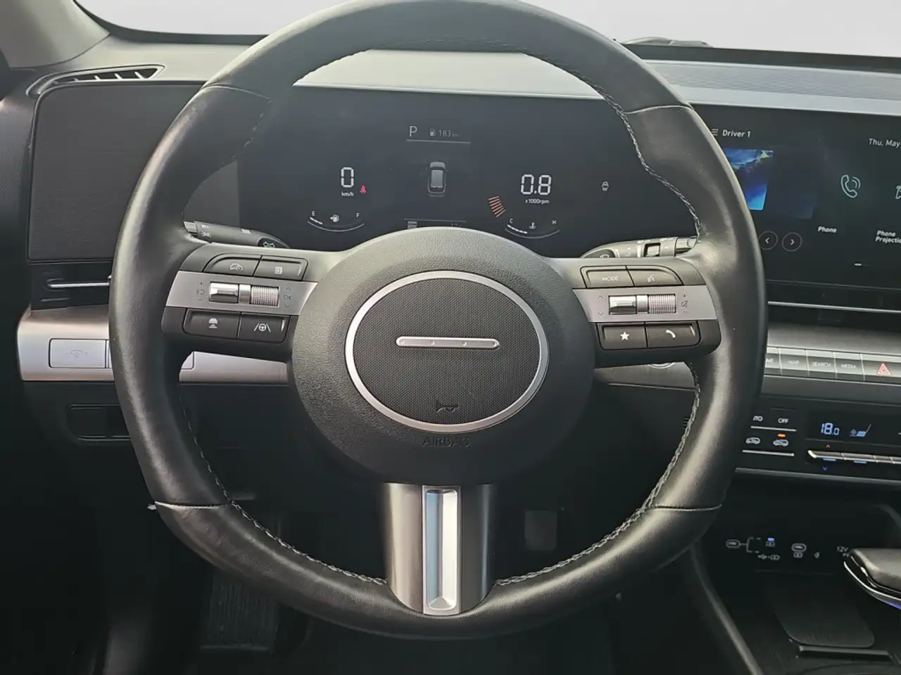 Hyundai KONA снимка Hyundai KONA