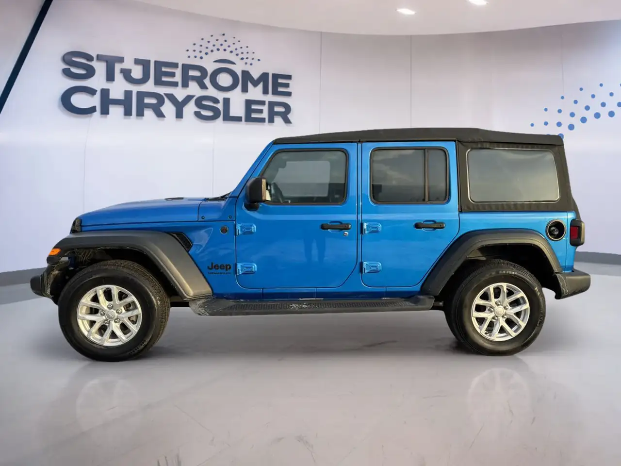Jeep Wrangler снимка Jeep Wrangler