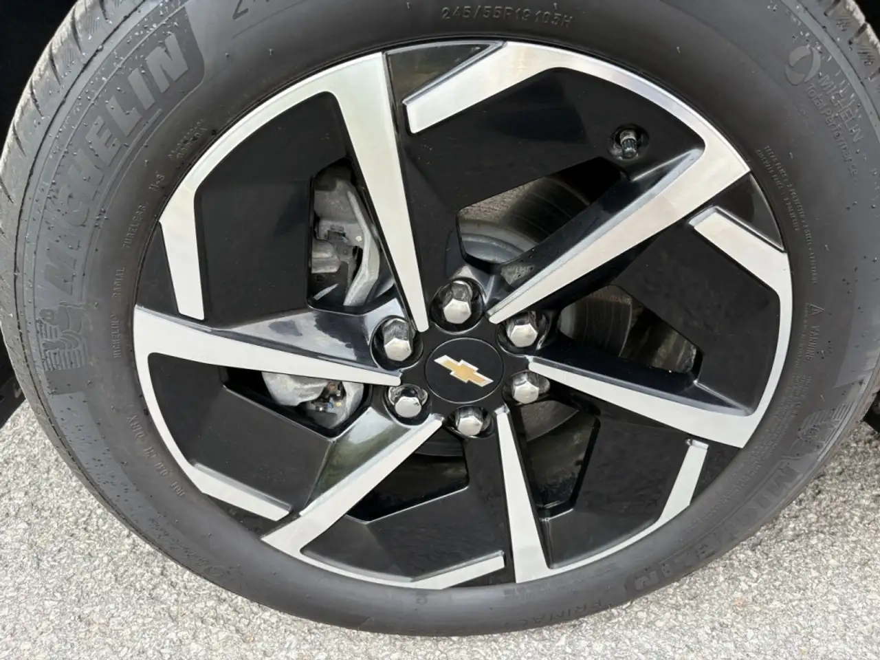 Chevrolet Equinox photo Chevrolet Equinox