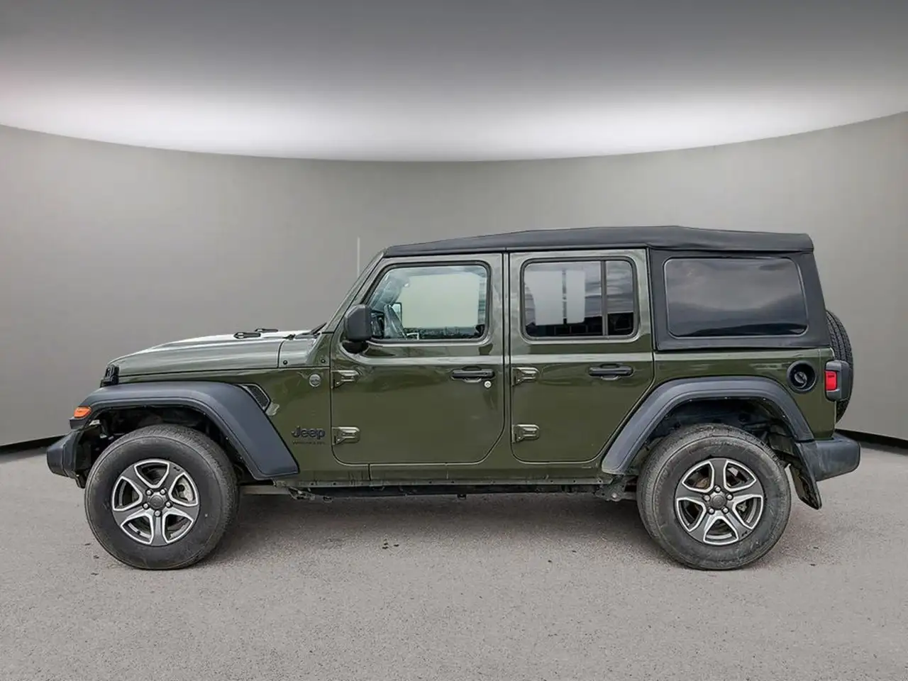 Jeep Wrangler снимка Jeep Wrangler