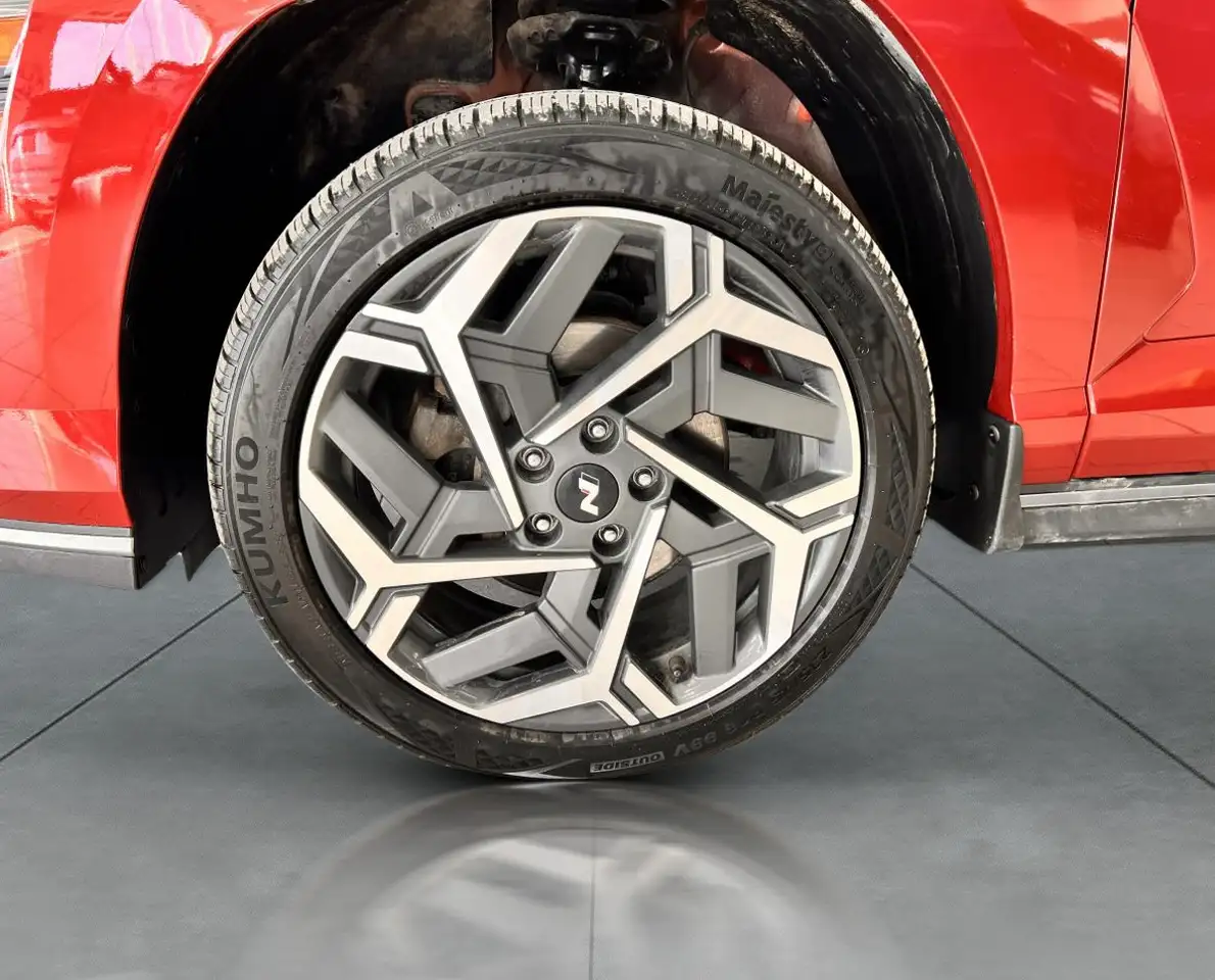 Hyundai KONA снимка Hyundai KONA