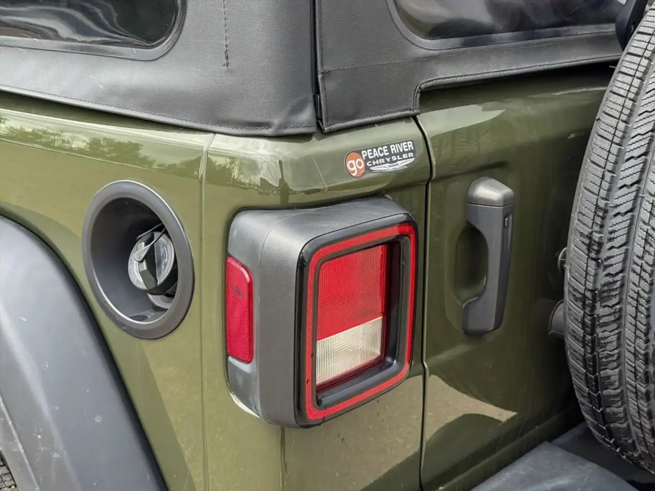 Jeep Wrangler снимка Jeep Wrangler